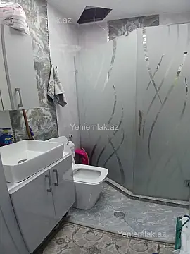 Satılır 3 otaqlı köhnə tikili 70 m²