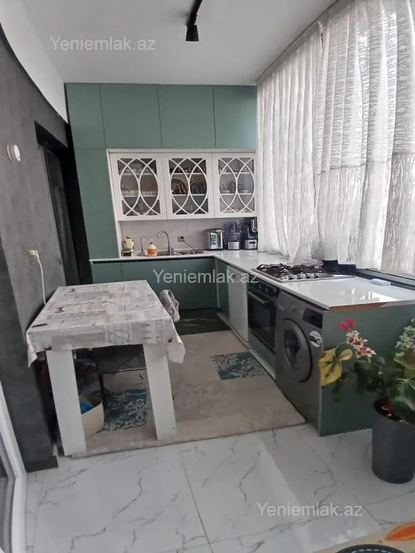 Satılır 3 otaqlı köhnə tikili 70 m²