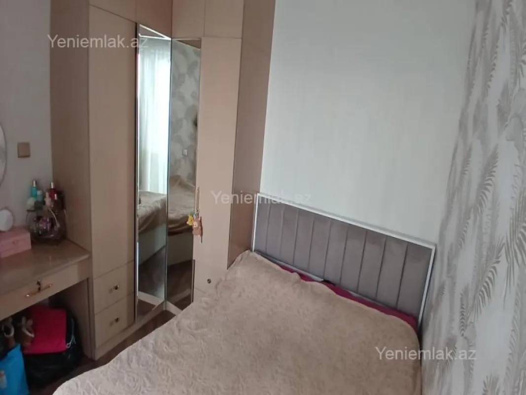 Satılır 3 otaqlı köhnə tikili 70 m²