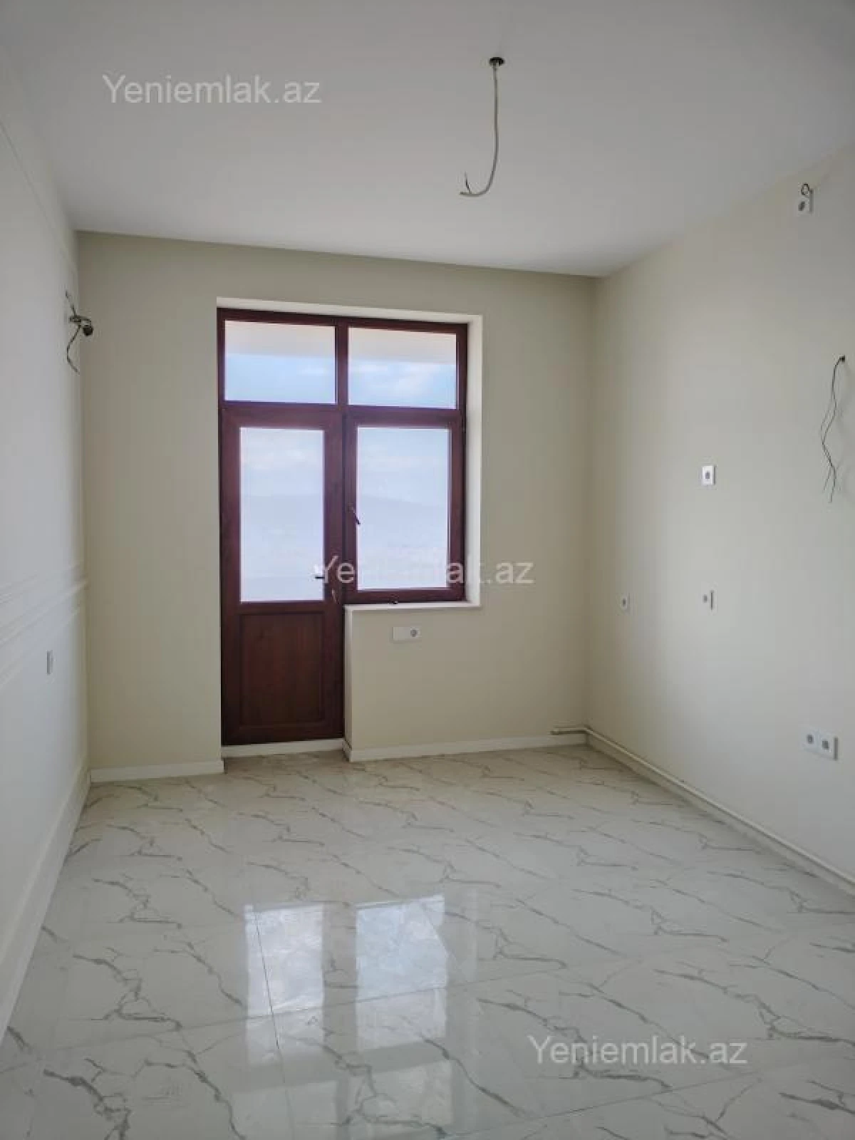 Satılır 3 otaqlı yeni tikili 155 m²