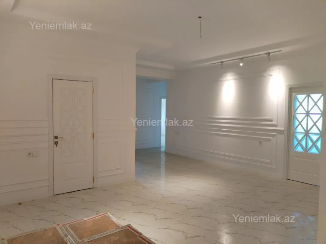 Satılır 3 otaqlı yeni tikili 155 m²