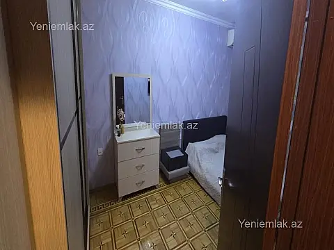 Satılır 3 otaqlı köhnə tikili 80 m²