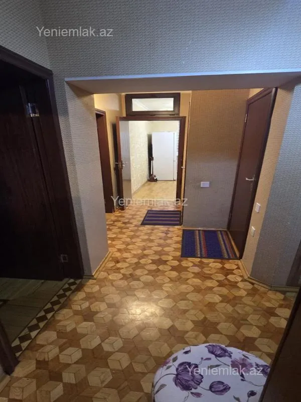 Satılır 3 otaqlı köhnə tikili 80 m²
