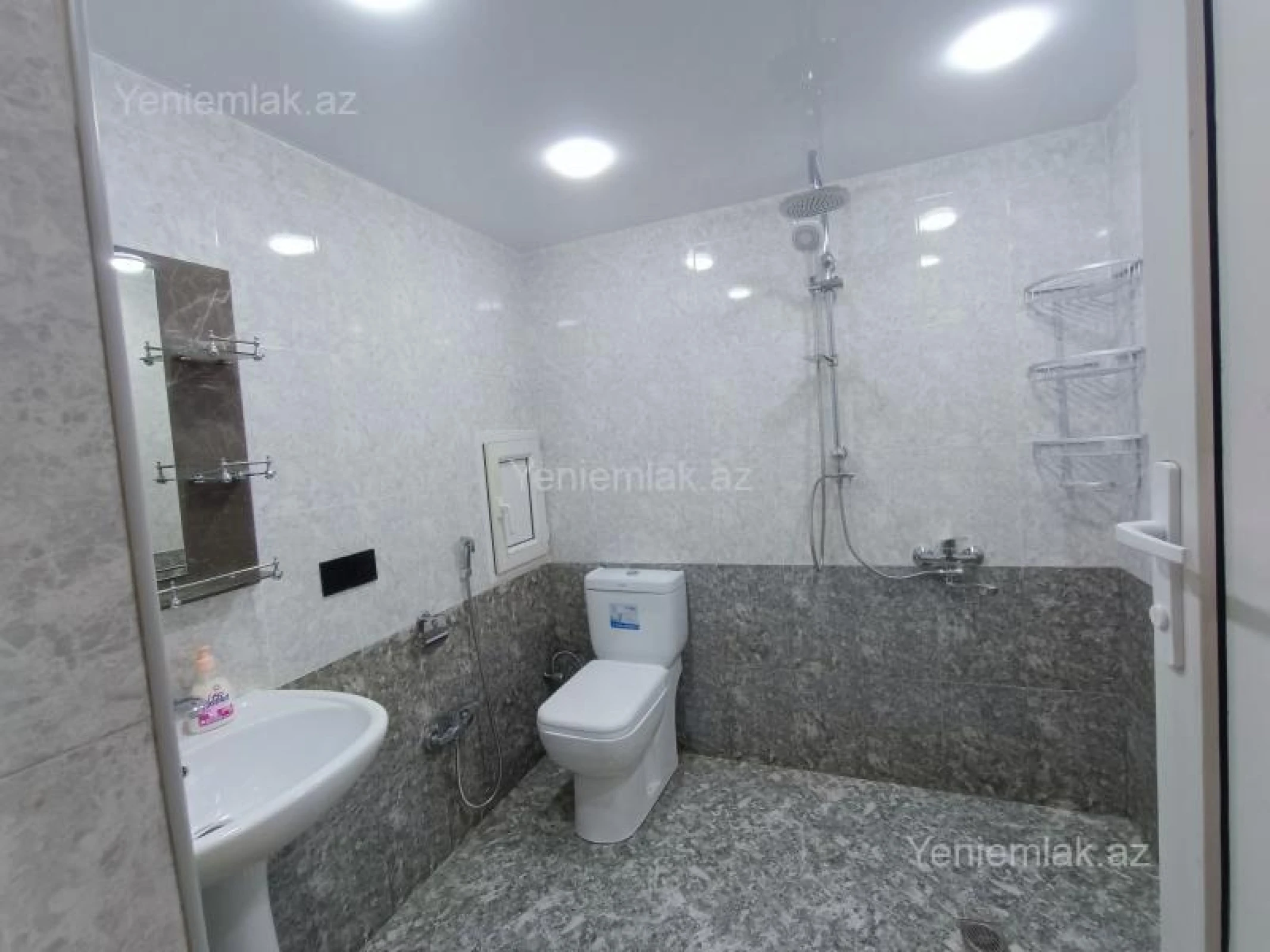 Satılır 2 otaqlı yeni tikili 50 m²