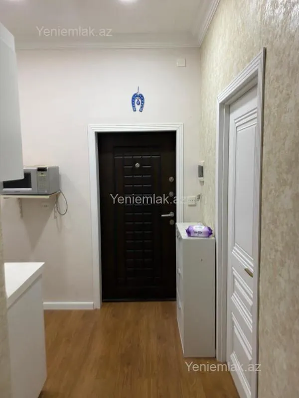 Satılır 3 otaqlı yeni tikili 60 m²