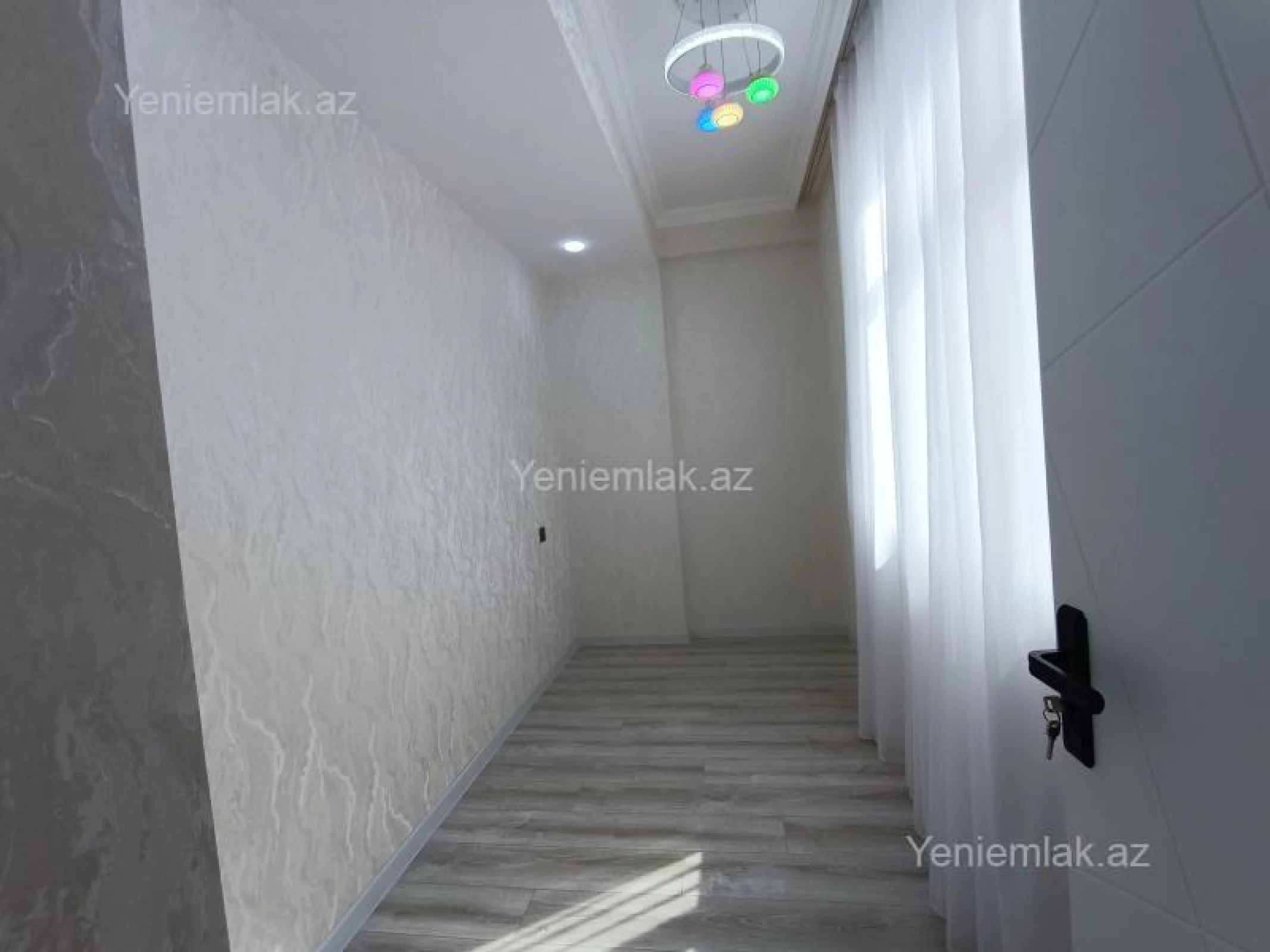 Satılır 3 otaqlı yeni tikili 80 m²