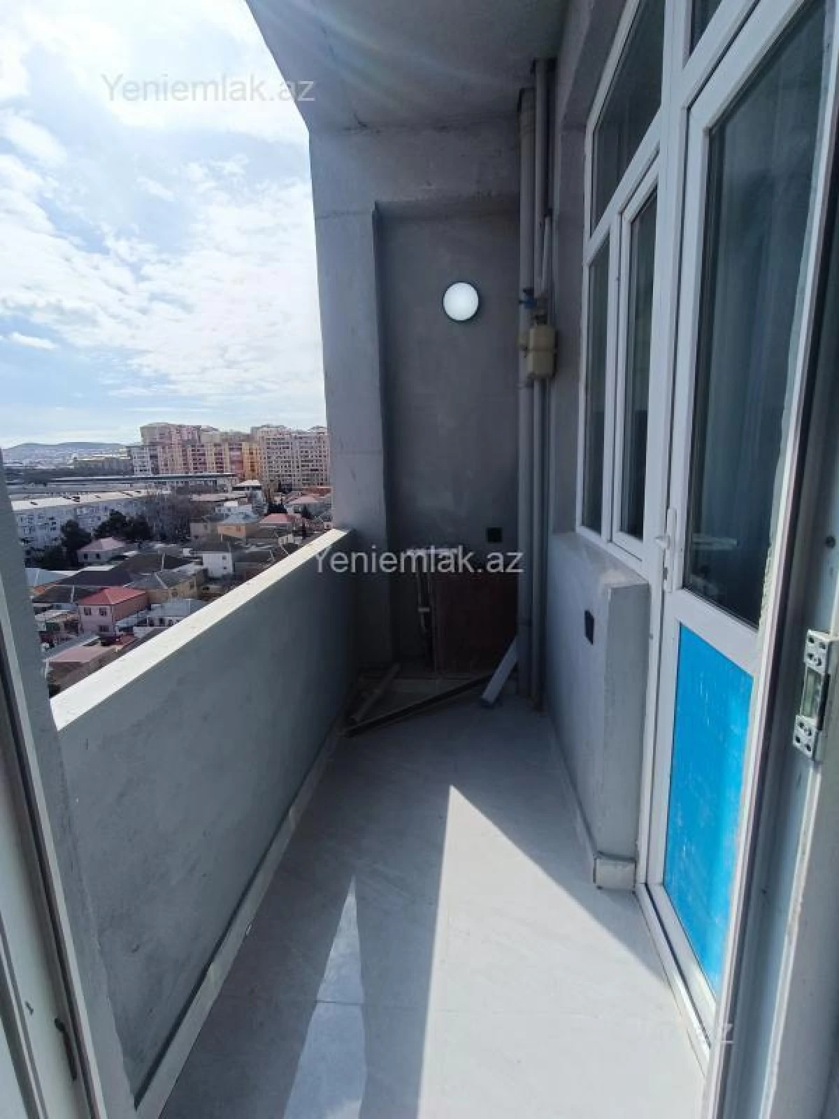 Satılır 3 otaqlı yeni tikili 80 m²