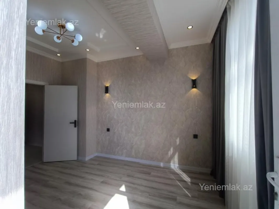 Satılır 3 otaqlı yeni tikili 80 m²