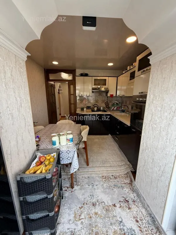 Satılır 3 otaqlı köhnə tikili 85 m²