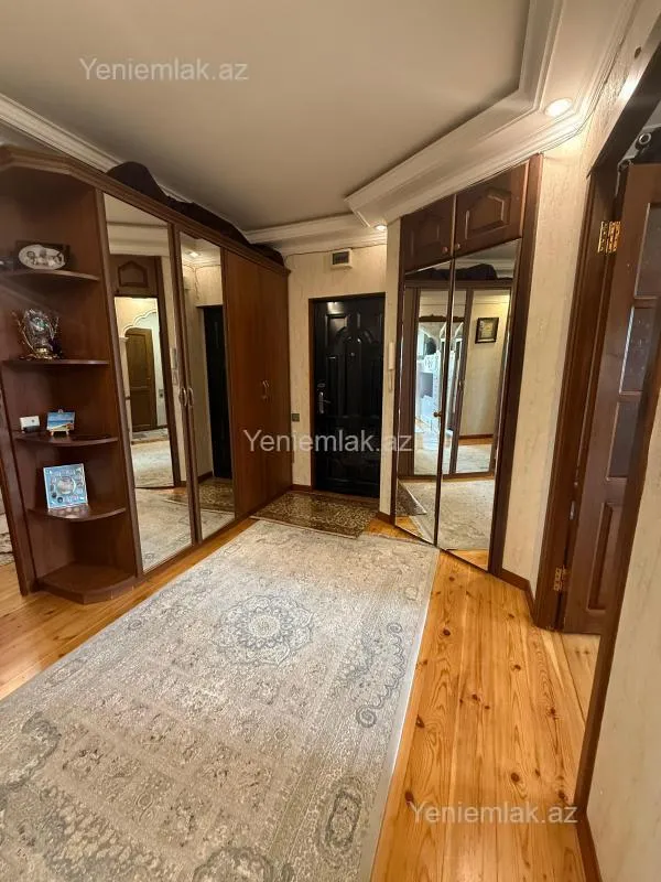 Satılır 3 otaqlı köhnə tikili 85 m²