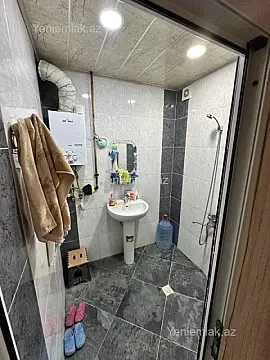 Satılır 2 otaqlı köhnə tikili 50 m²