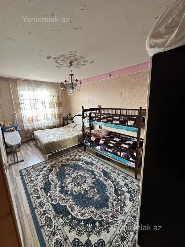 Satılır 2 otaqlı köhnə tikili 50 m²