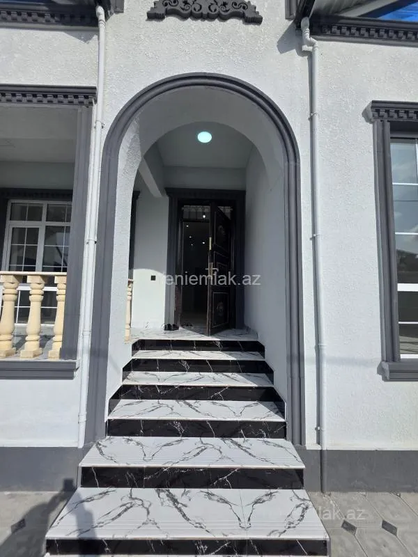 Satılır 4 otaqlı həyət evi 93 m²