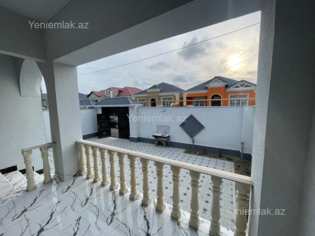 Satılır 4 otaqlı həyət evi 93 m²