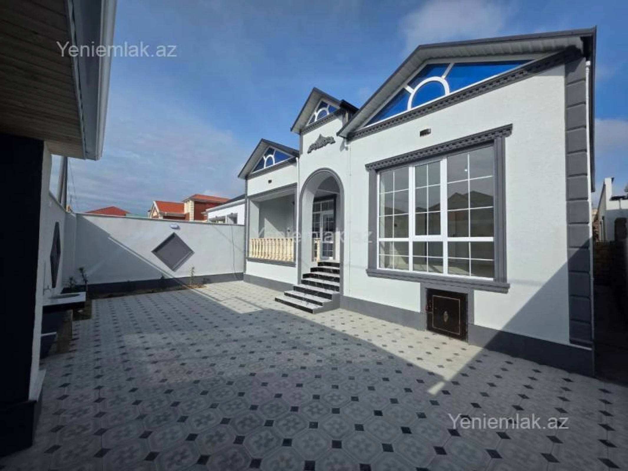 Satılır 4 otaqlı həyət evi 93 m²