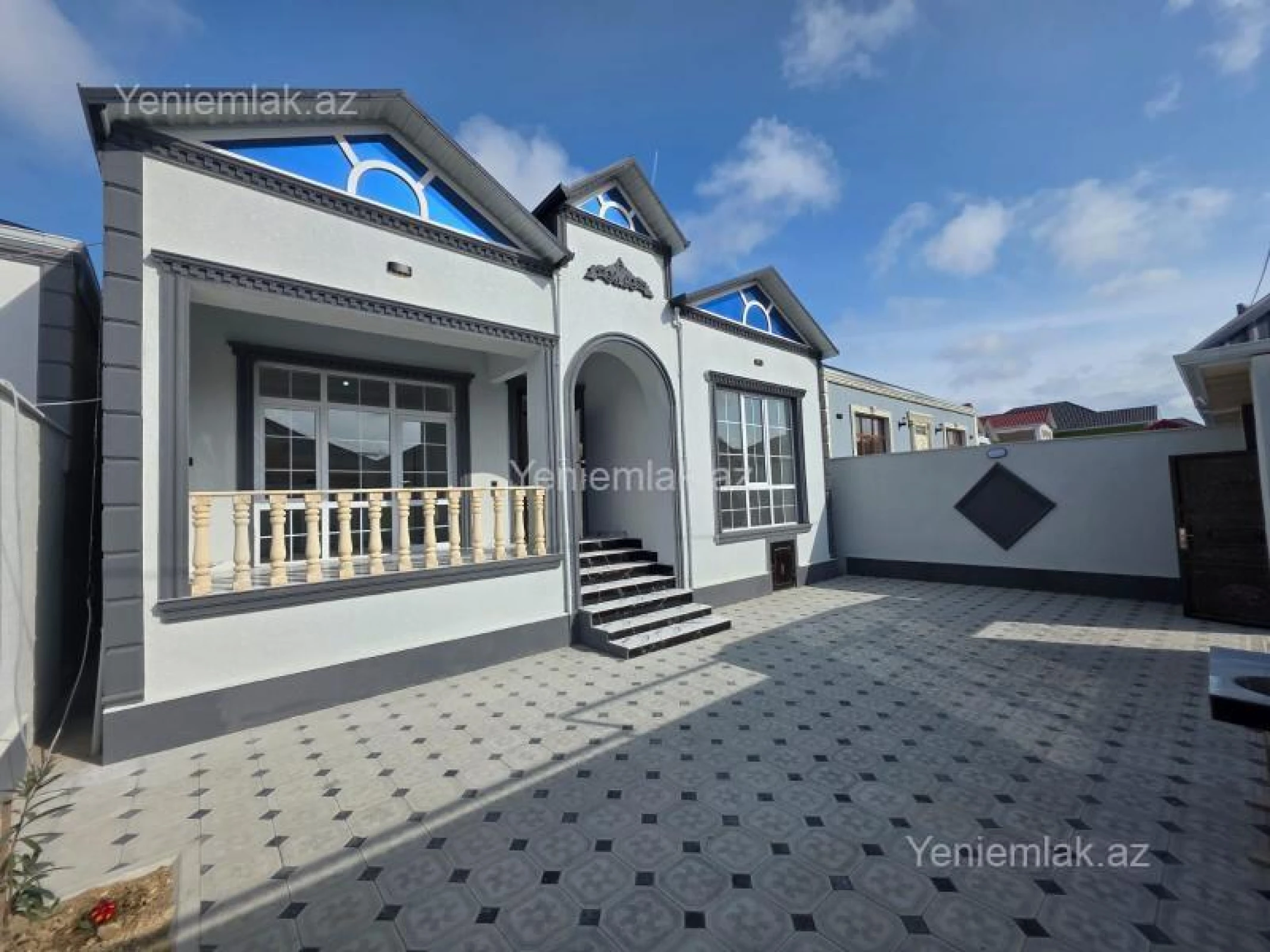 Satılır 4 otaqlı həyət evi 93 m²