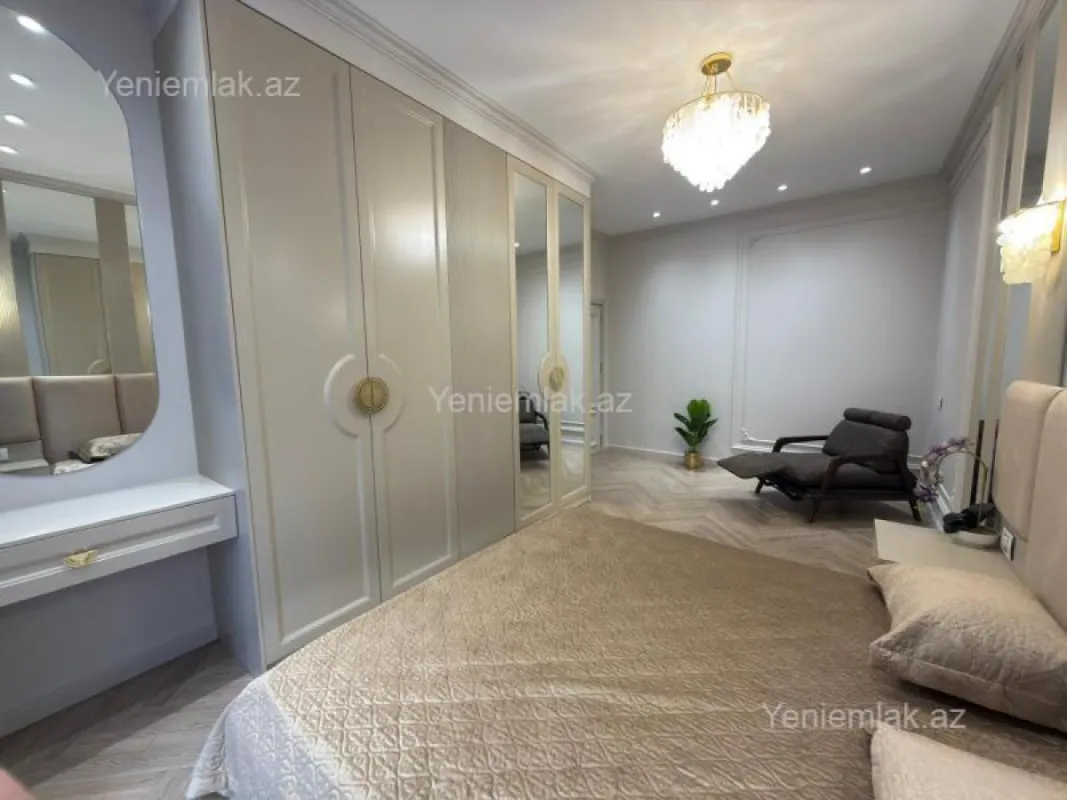 Satılır 3 otaqlı yeni tikili 90 m²