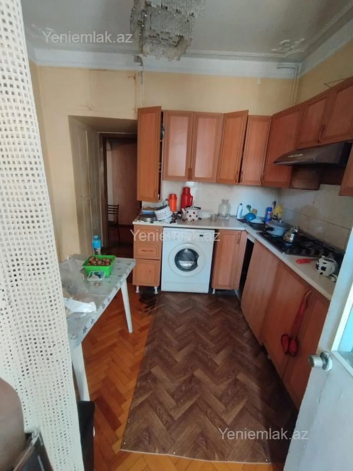 Satılır 3 otaqlı köhnə tikili 80 m²