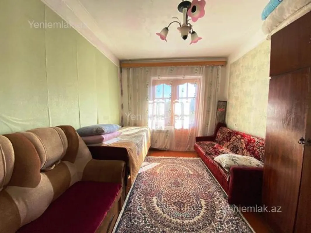 Satılır 3 otaqlı köhnə tikili 80 m²