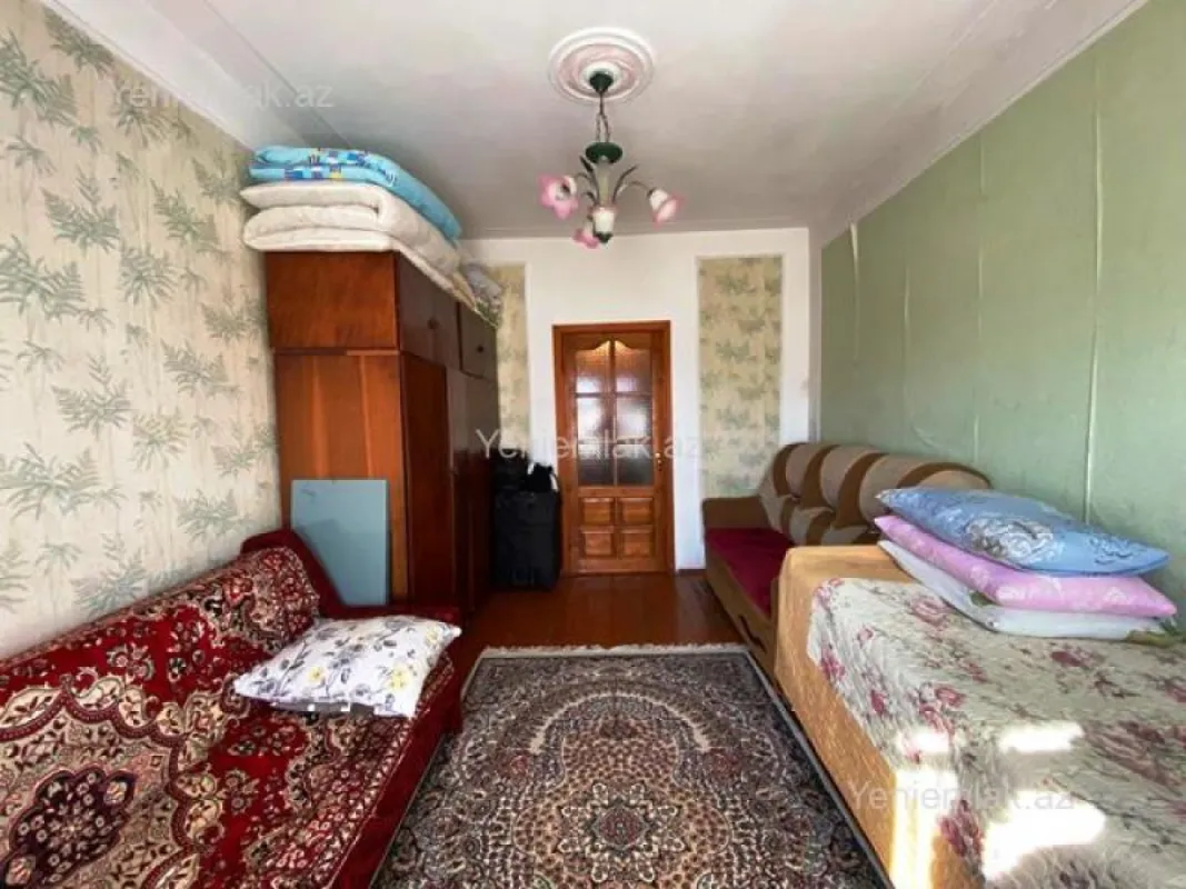 Satılır 3 otaqlı köhnə tikili 80 m²