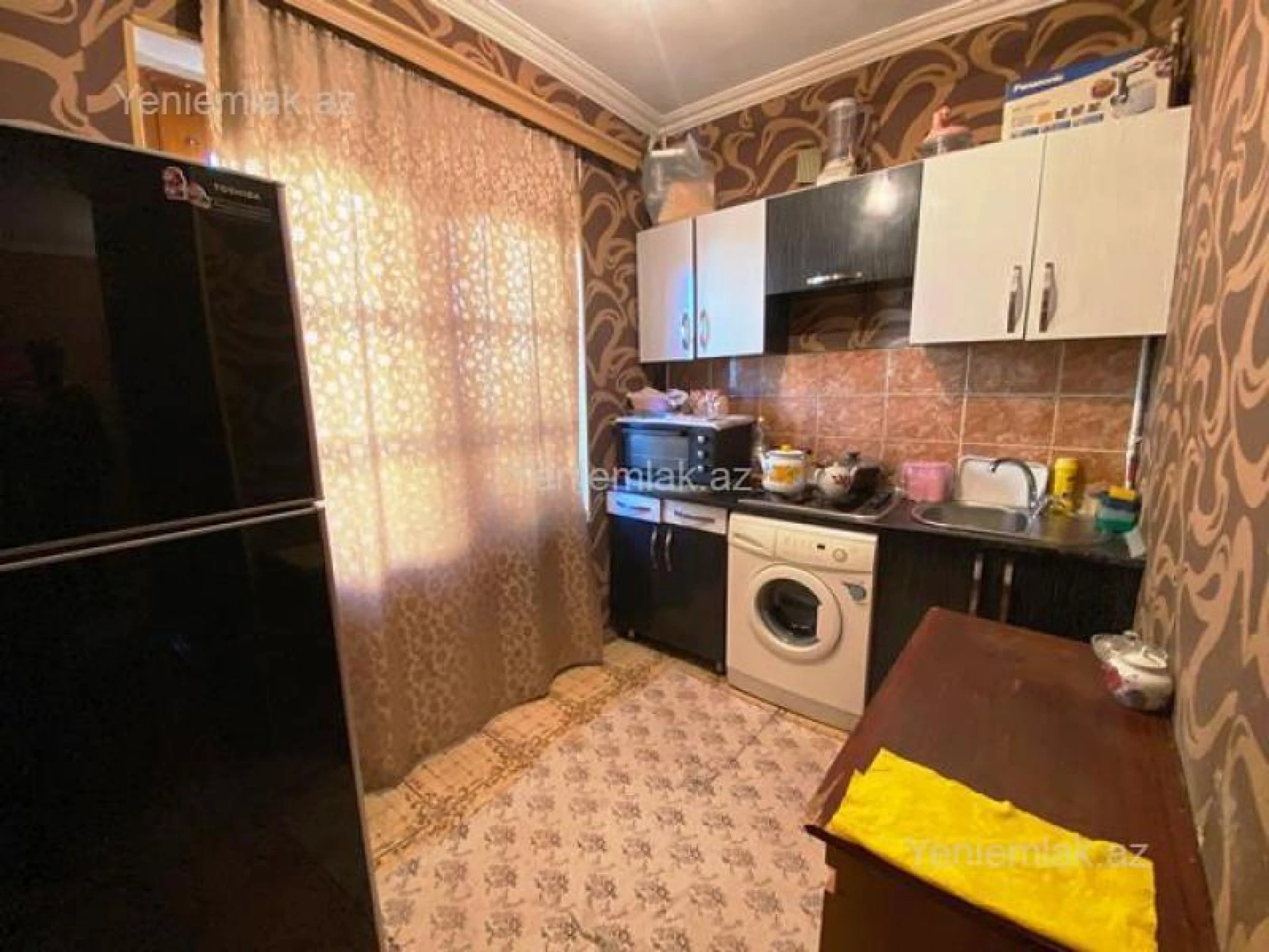 Satılır 3 otaqlı köhnə tikili 80 m²