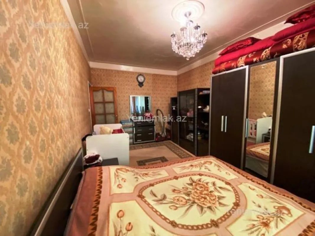 Satılır 3 otaqlı köhnə tikili 80 m²
