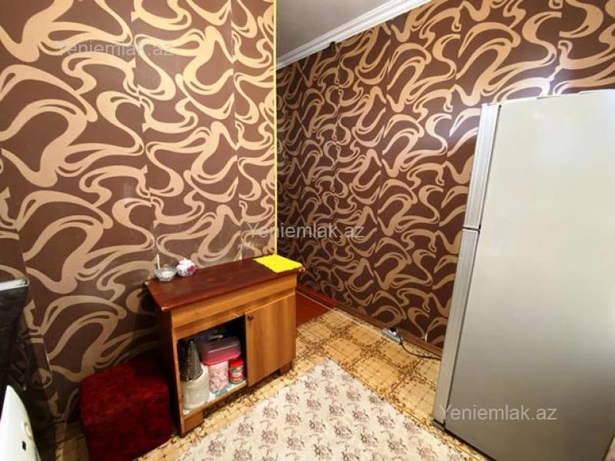 Satılır 3 otaqlı köhnə tikili 80 m²