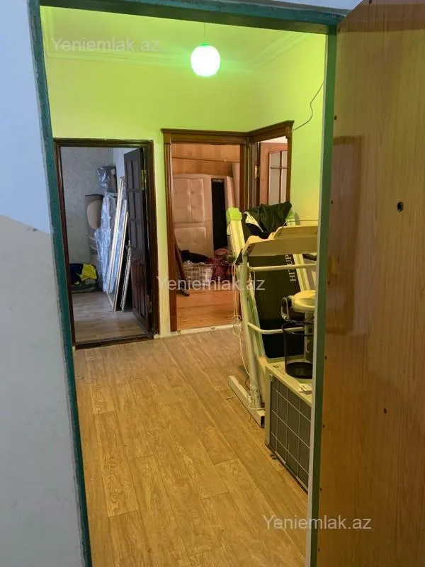 Satılır 3 otaqlı köhnə tikili 90 m²