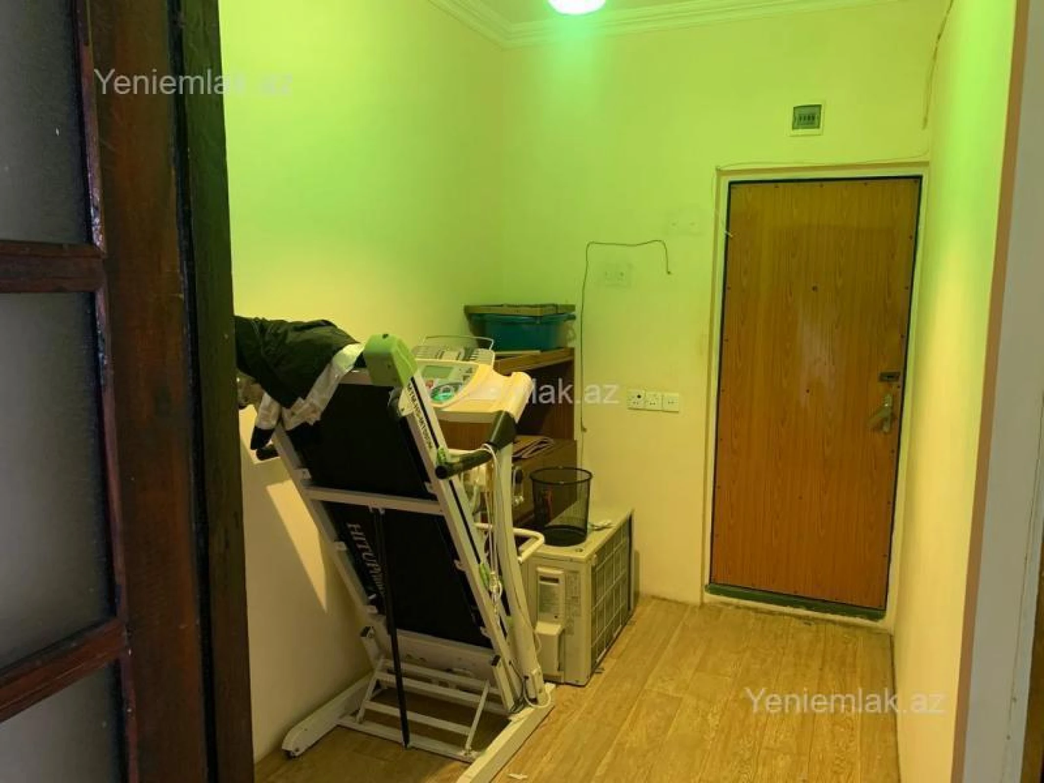 Satılır 3 otaqlı köhnə tikili 90 m²