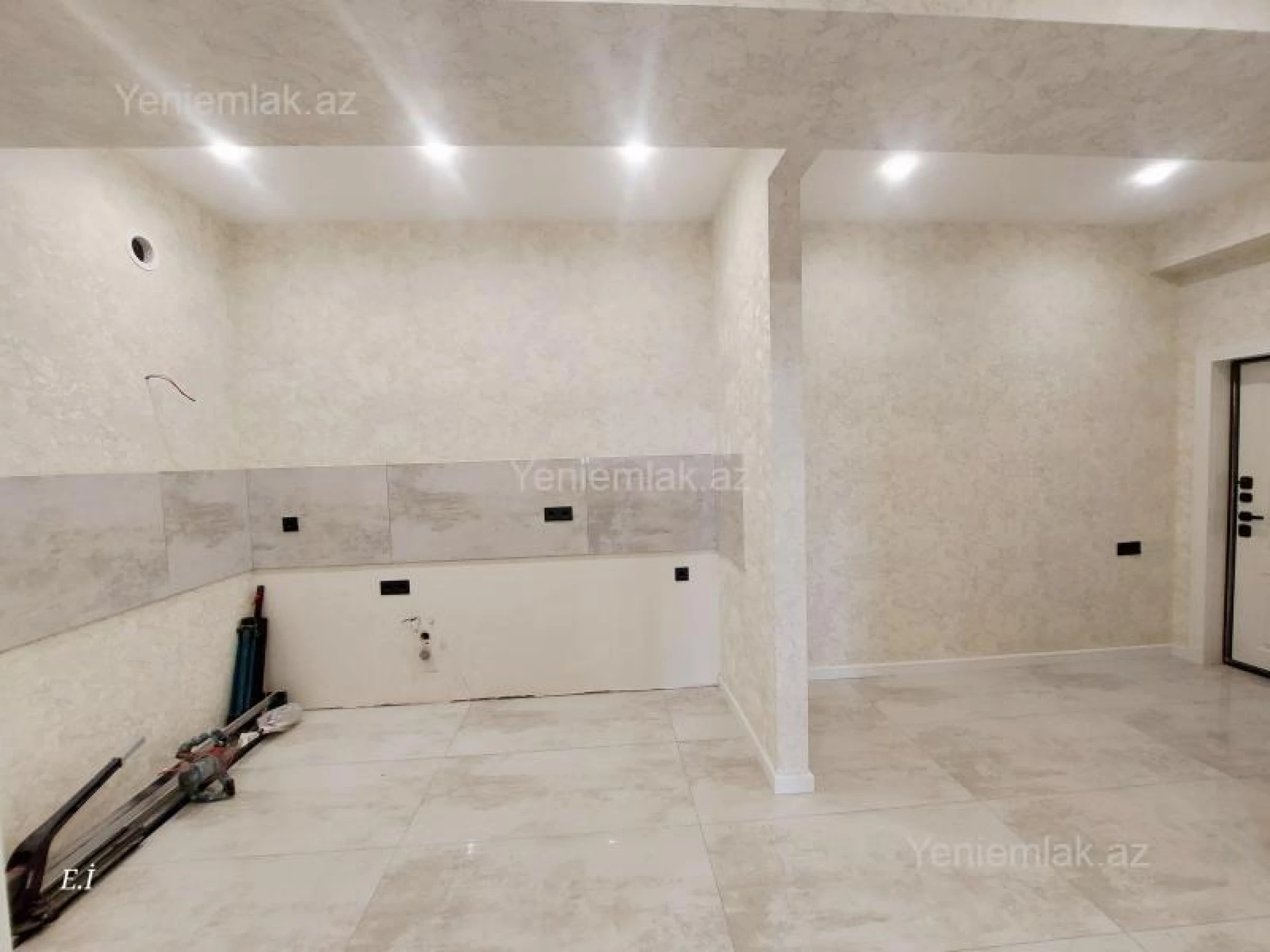 Satılır 1 otaqlı yeni tikili 56 m²