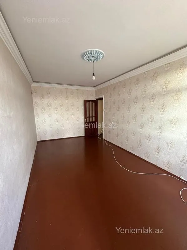 Satılır 2 otaqlı köhnə tikili 54 m²