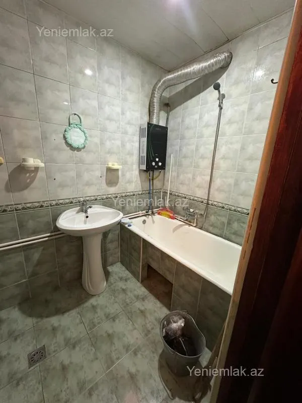 Satılır 2 otaqlı köhnə tikili 54 m²