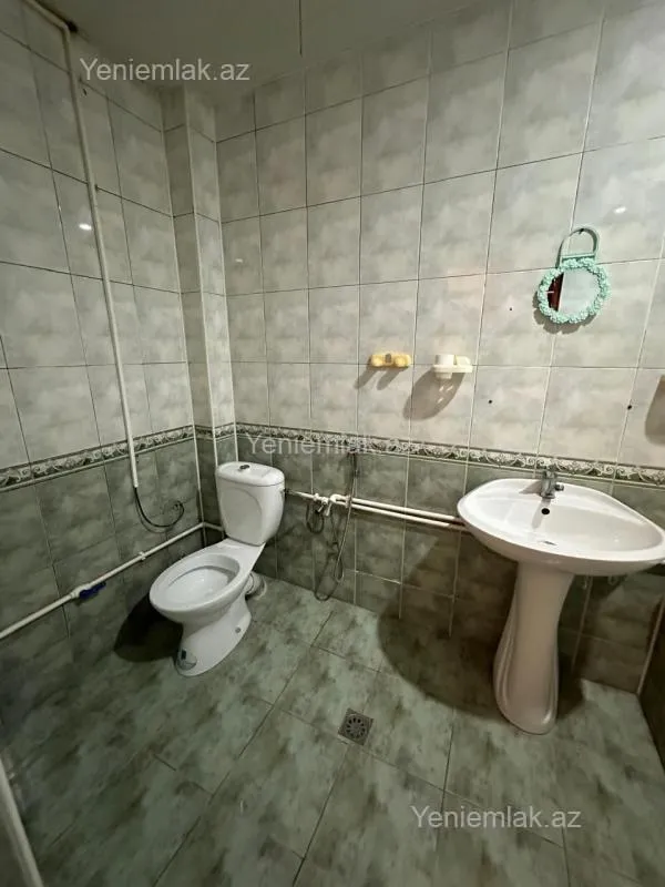 Satılır 2 otaqlı köhnə tikili 54 m²