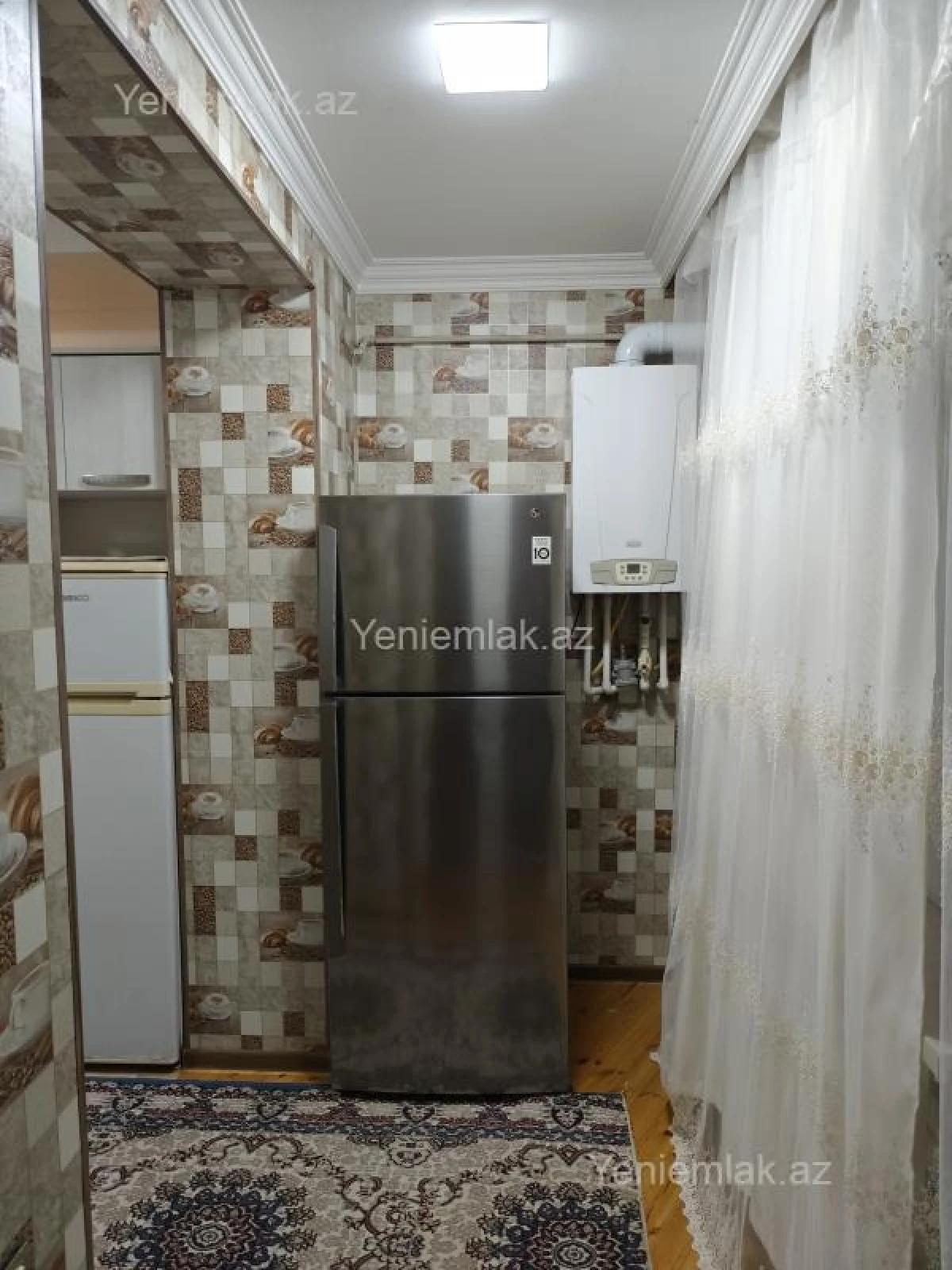 Satılır 4 otaqlı köhnə tikili 90 m²