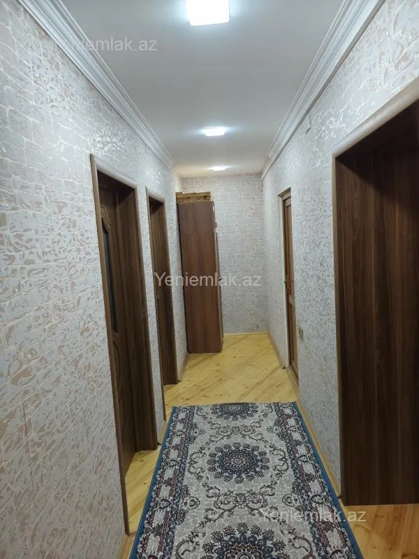 Satılır 4 otaqlı köhnə tikili 90 m²