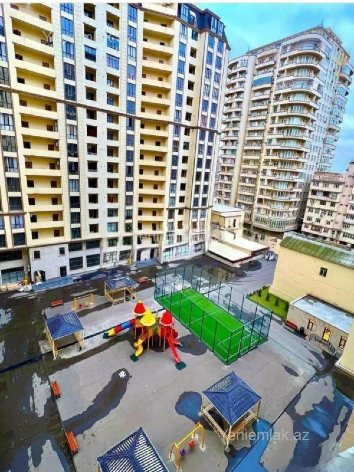 Satılır 2 otaqlı yeni tikili 70 m²