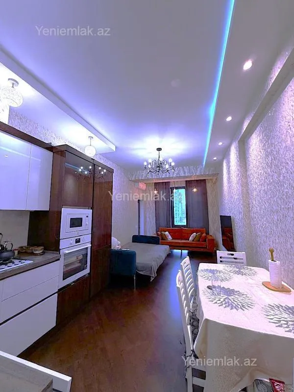 Satılır 2 otaqlı yeni tikili 70 m²