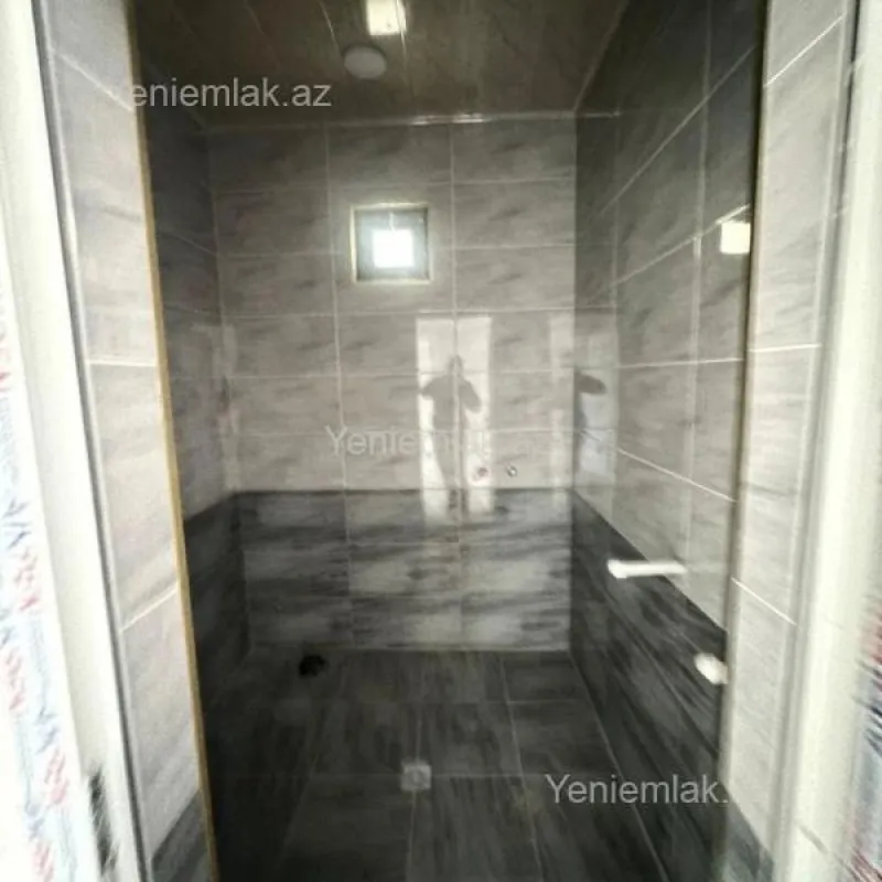 Satılır 2 otaqlı yeni tikili 50 m²