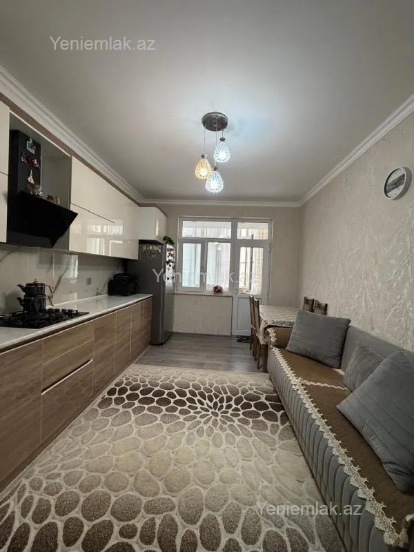 Satılır 2 otaqlı yeni tikili 82 m²