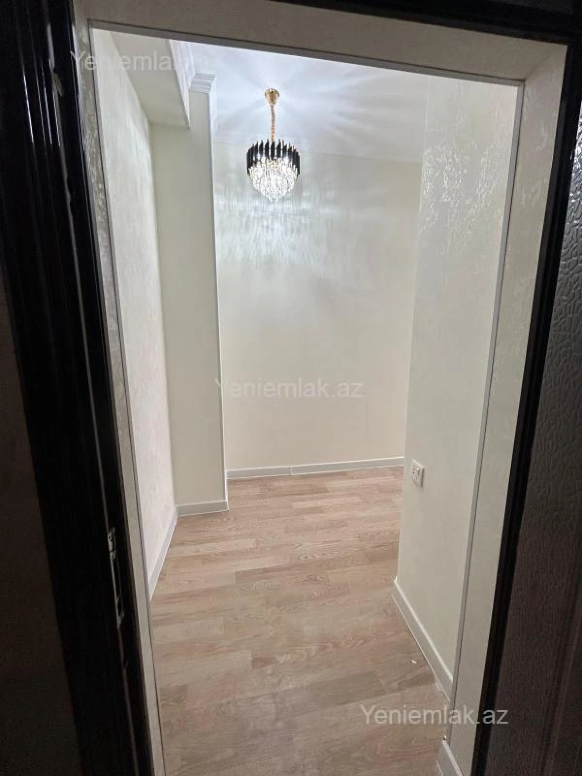 Satılır 2 otaqlı köhnə tikili 35 m²