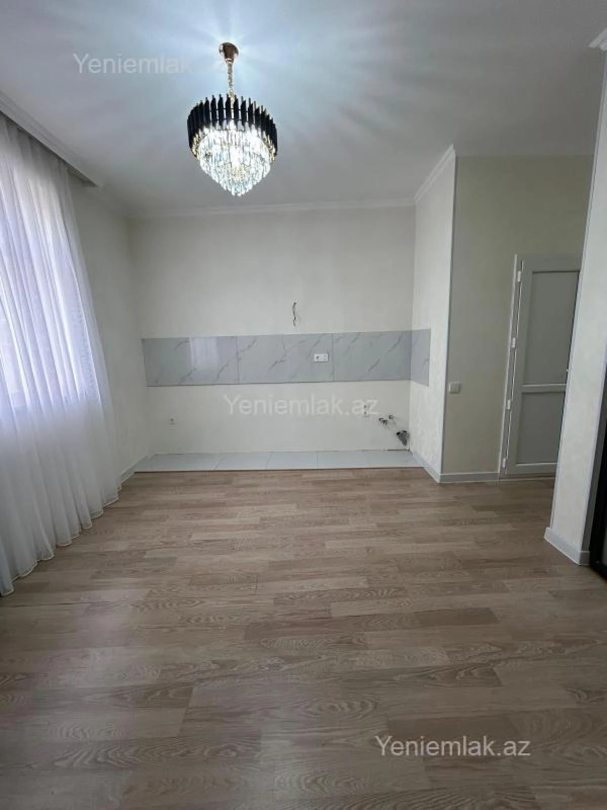 Satılır 2 otaqlı köhnə tikili 35 m²
