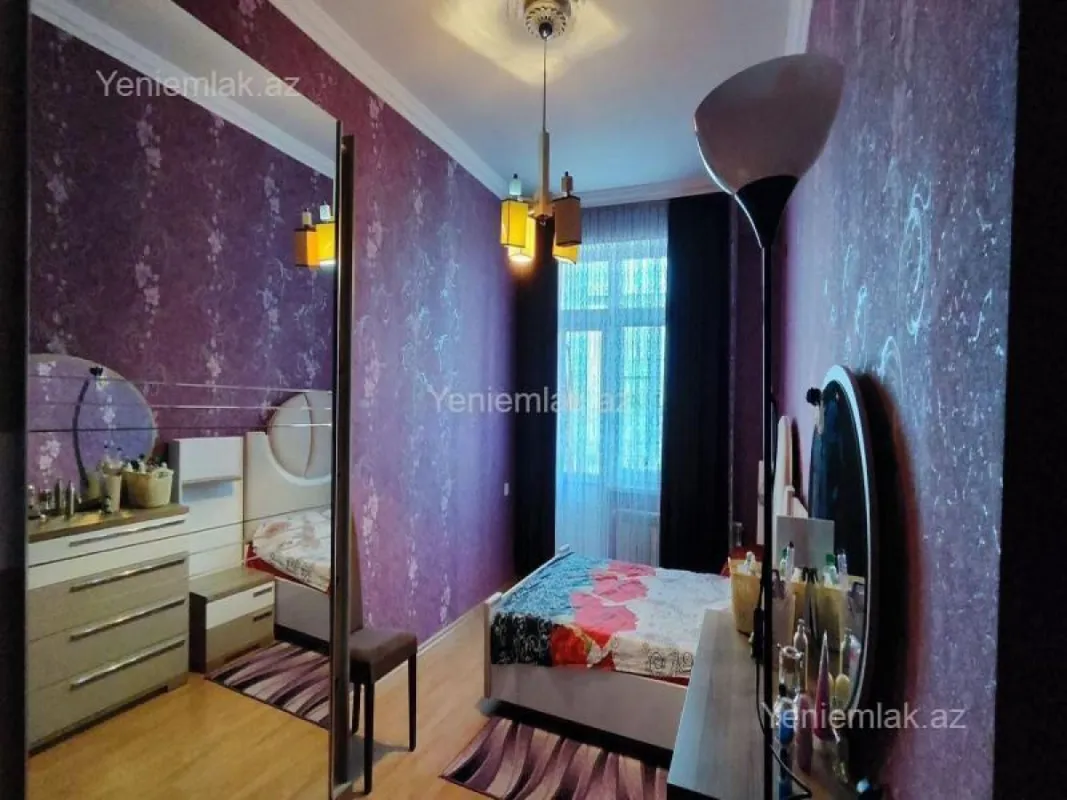 Satılır 4 otaqlı yeni tikili 128 m²