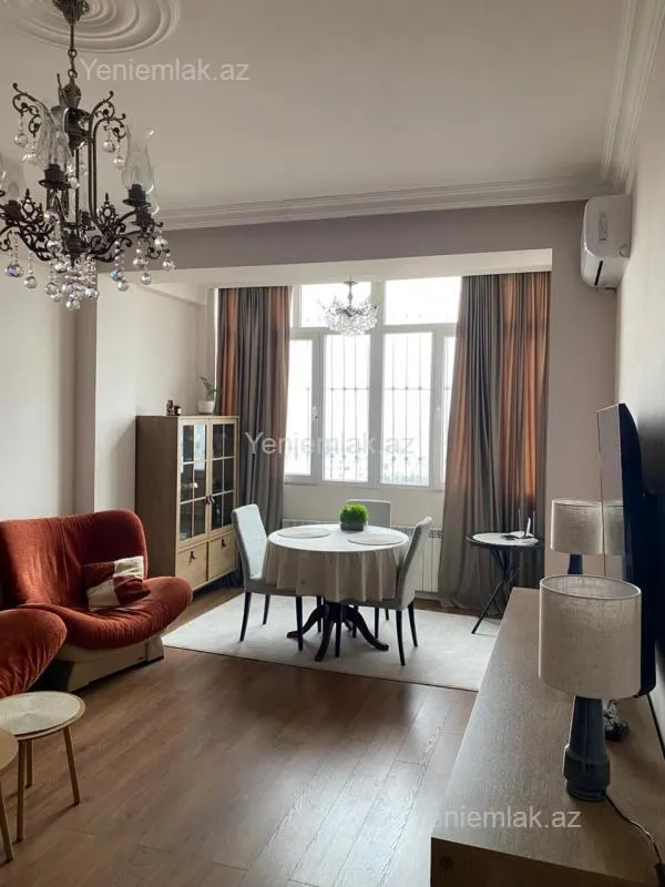 Satılır 3 otaqlı yeni tikili 60 m²