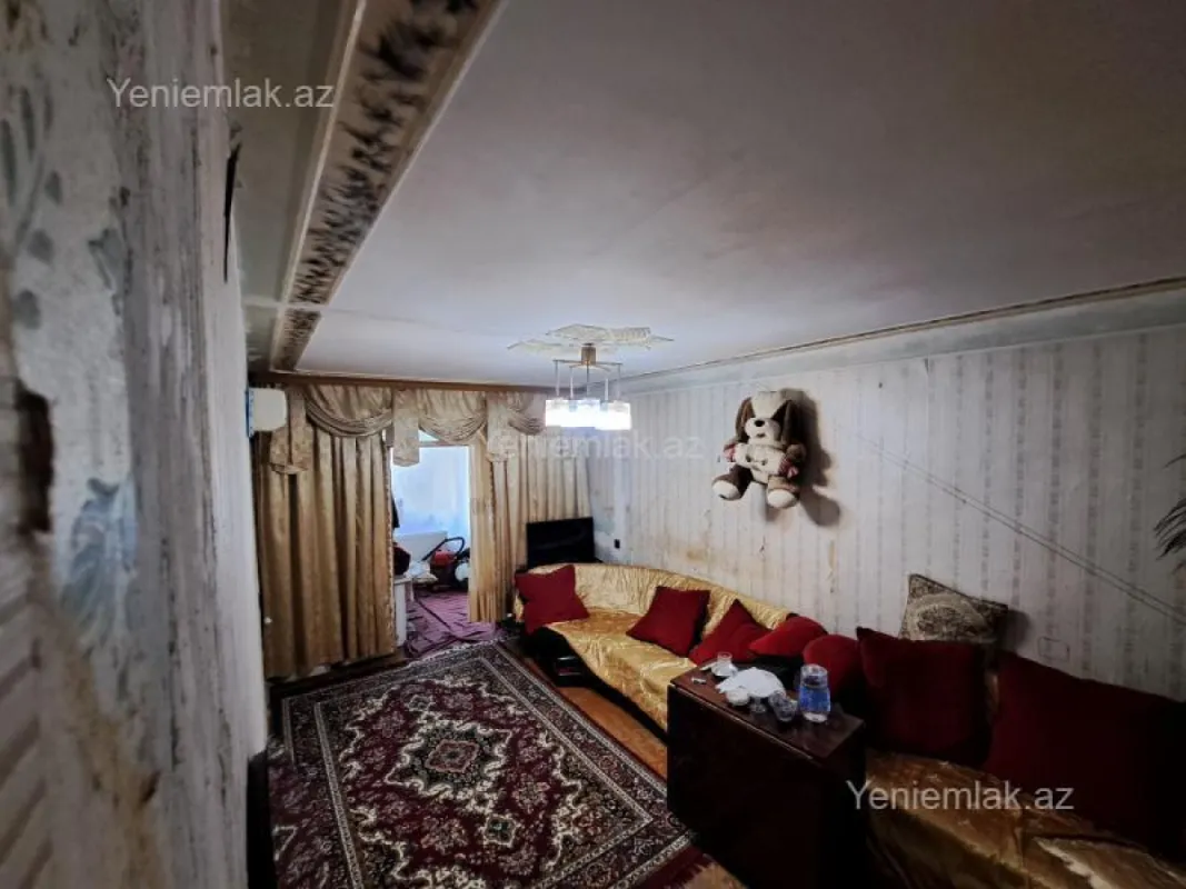 Satılır 2 otaqlı köhnə tikili 48 m²