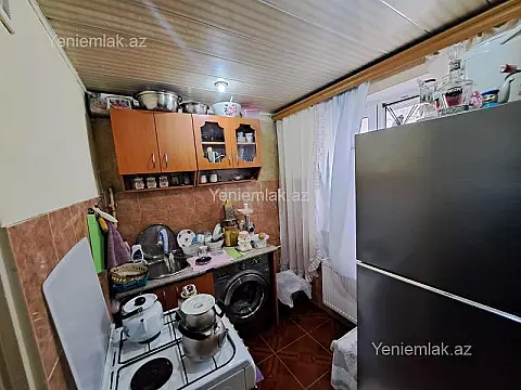 Satılır 2 otaqlı köhnə tikili 48 m²