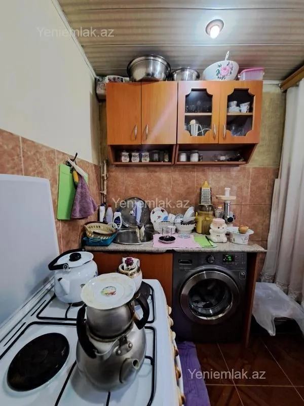 Satılır 2 otaqlı köhnə tikili 48 m²