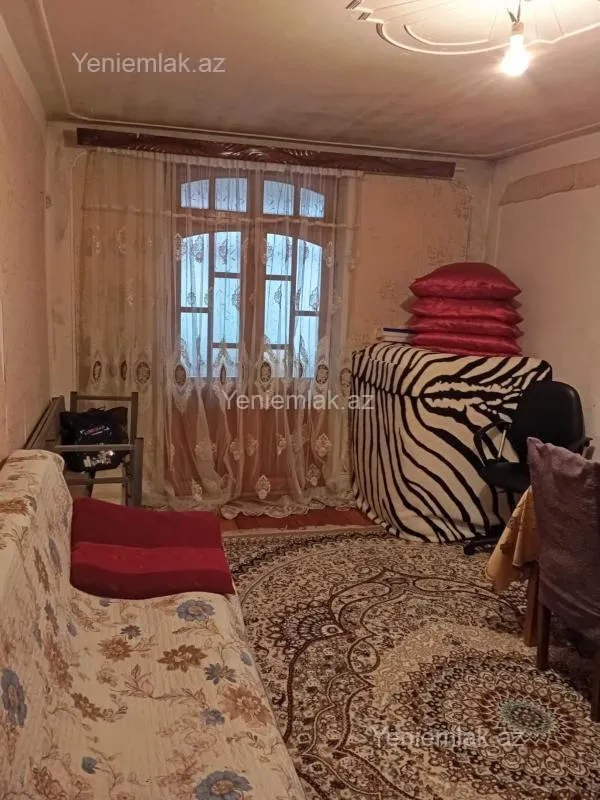Satılır 2 otaqlı köhnə tikili 44 m²