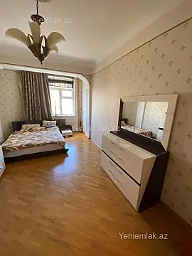 Satılır 3 otaqlı yeni tikili 160 m²