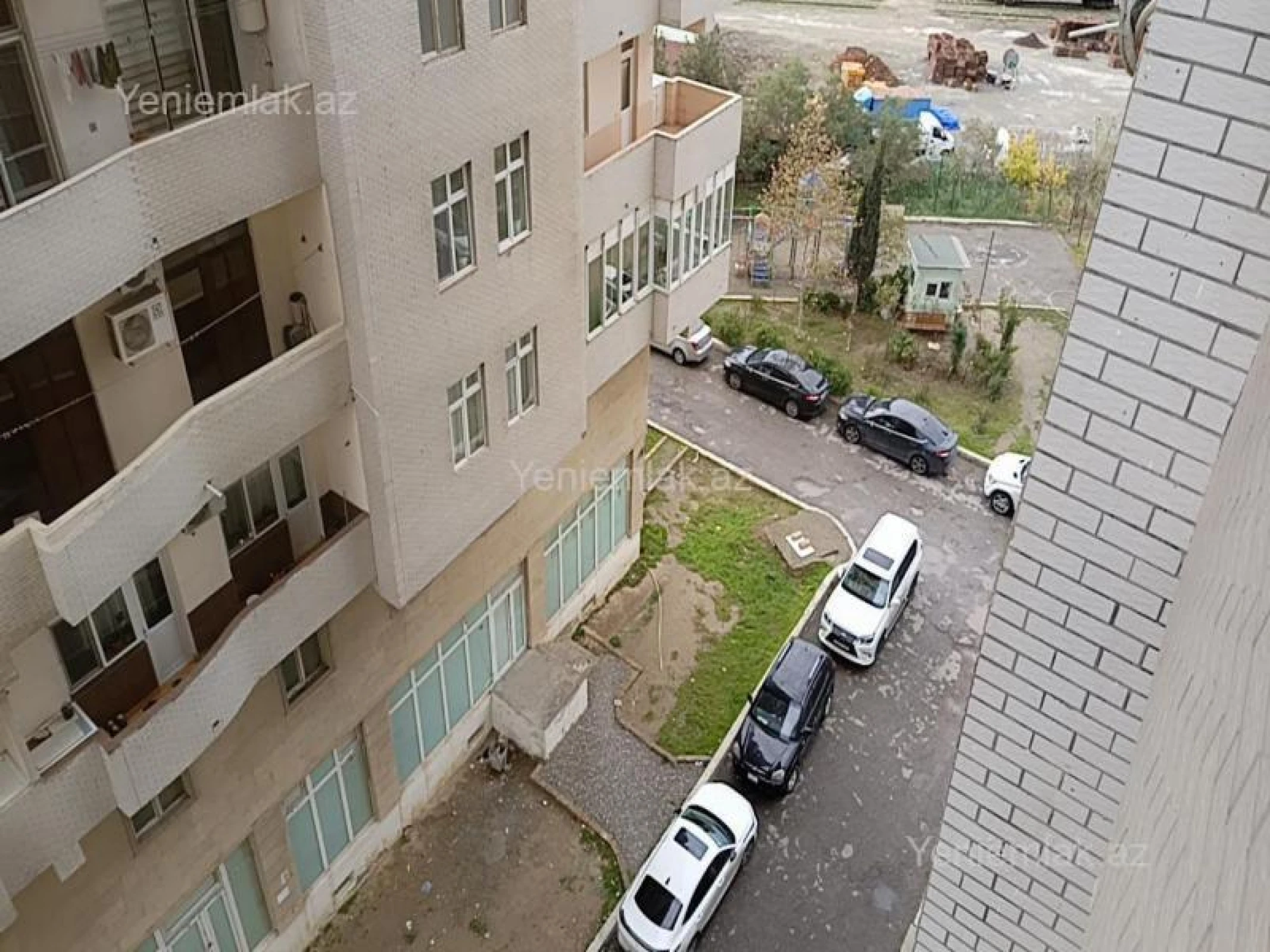 Satılır 3 otaqlı yeni tikili 100 m²