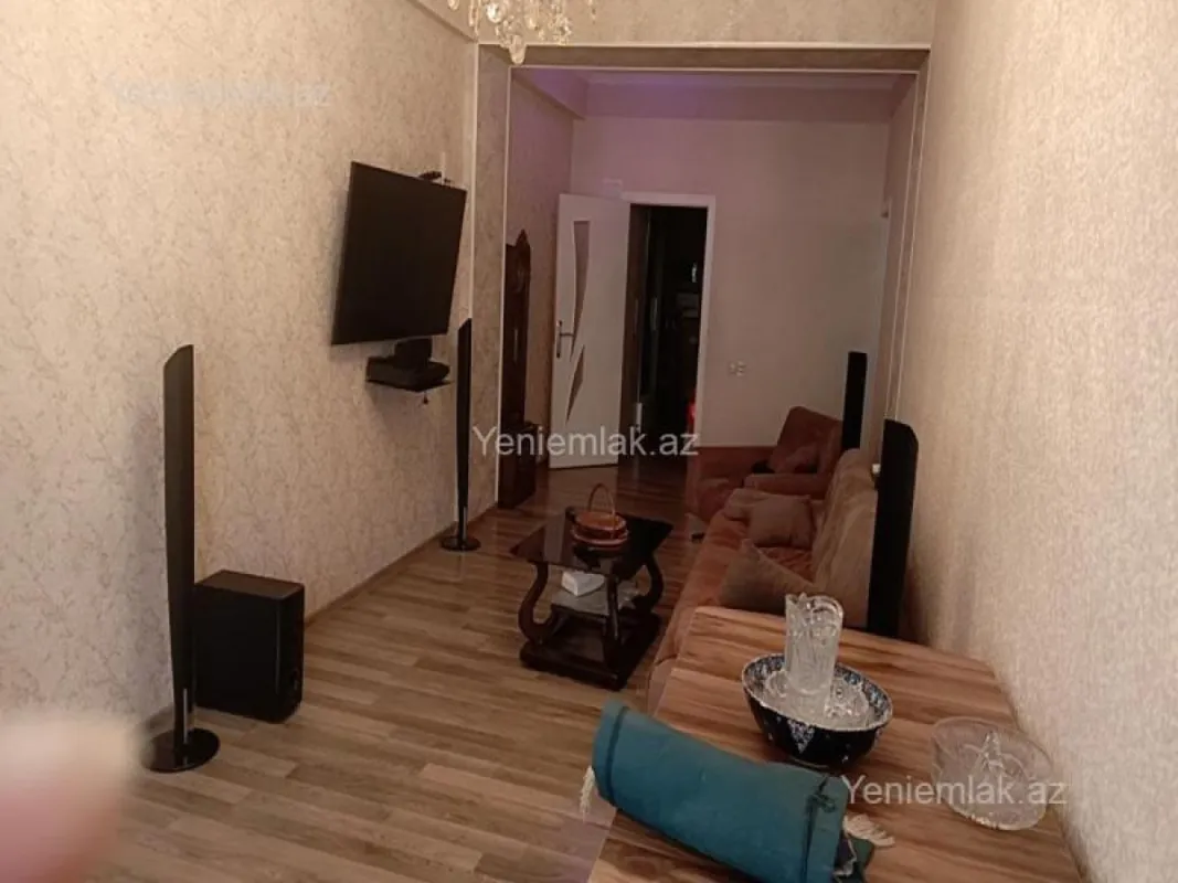 Satılır 3 otaqlı yeni tikili 100 m²